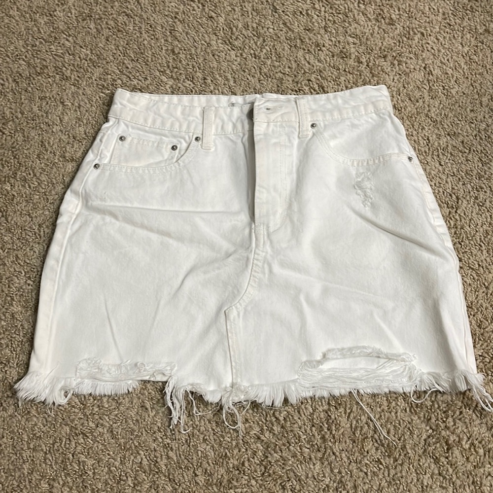 White denim skirt